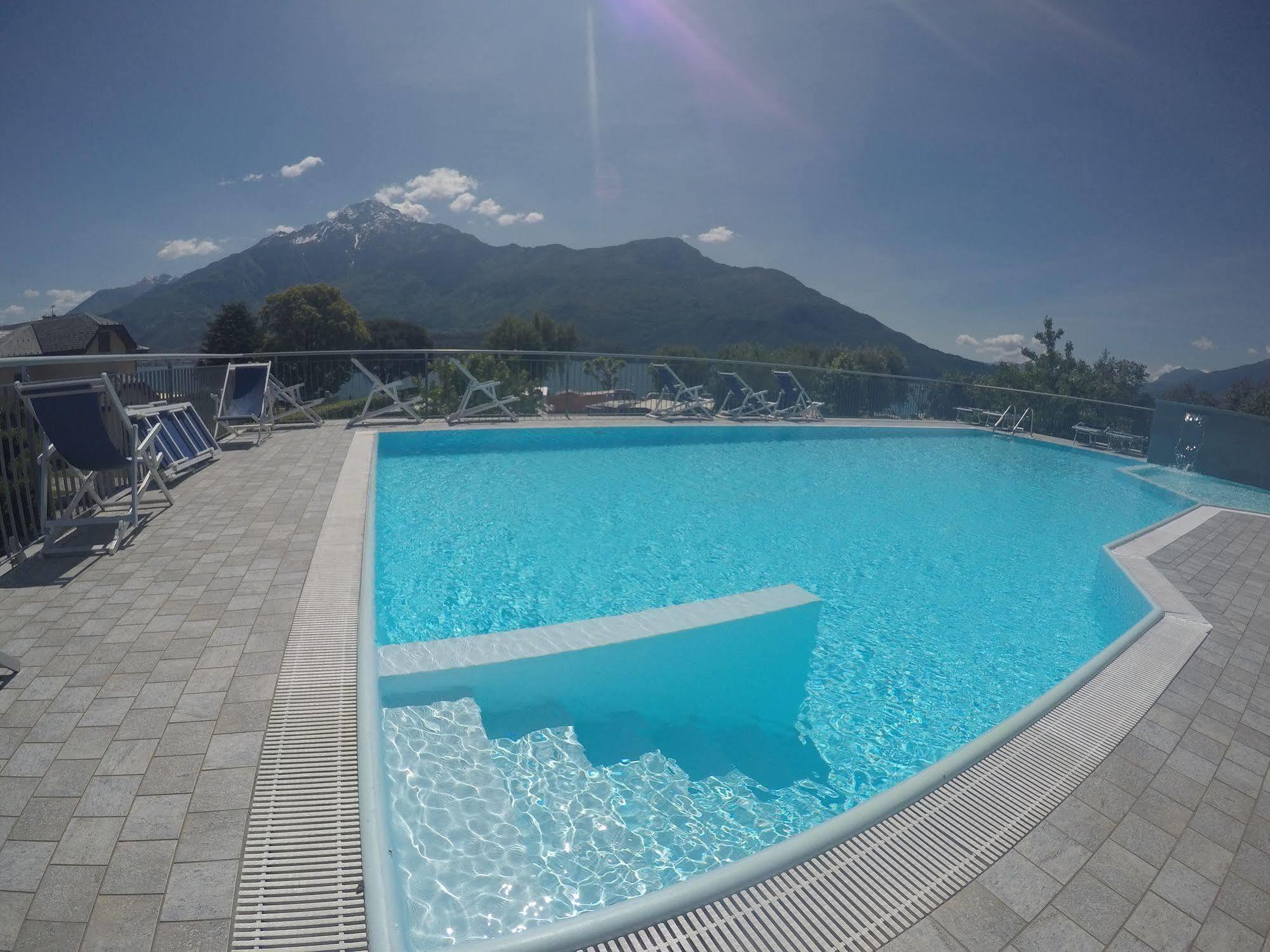 Camping Villaggio Paradiso Domaso Exterior photo